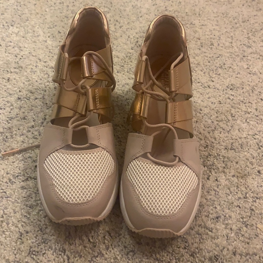 Michael Kora Sneakers